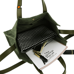 Wrinkle-textured DuPont Tote Bag